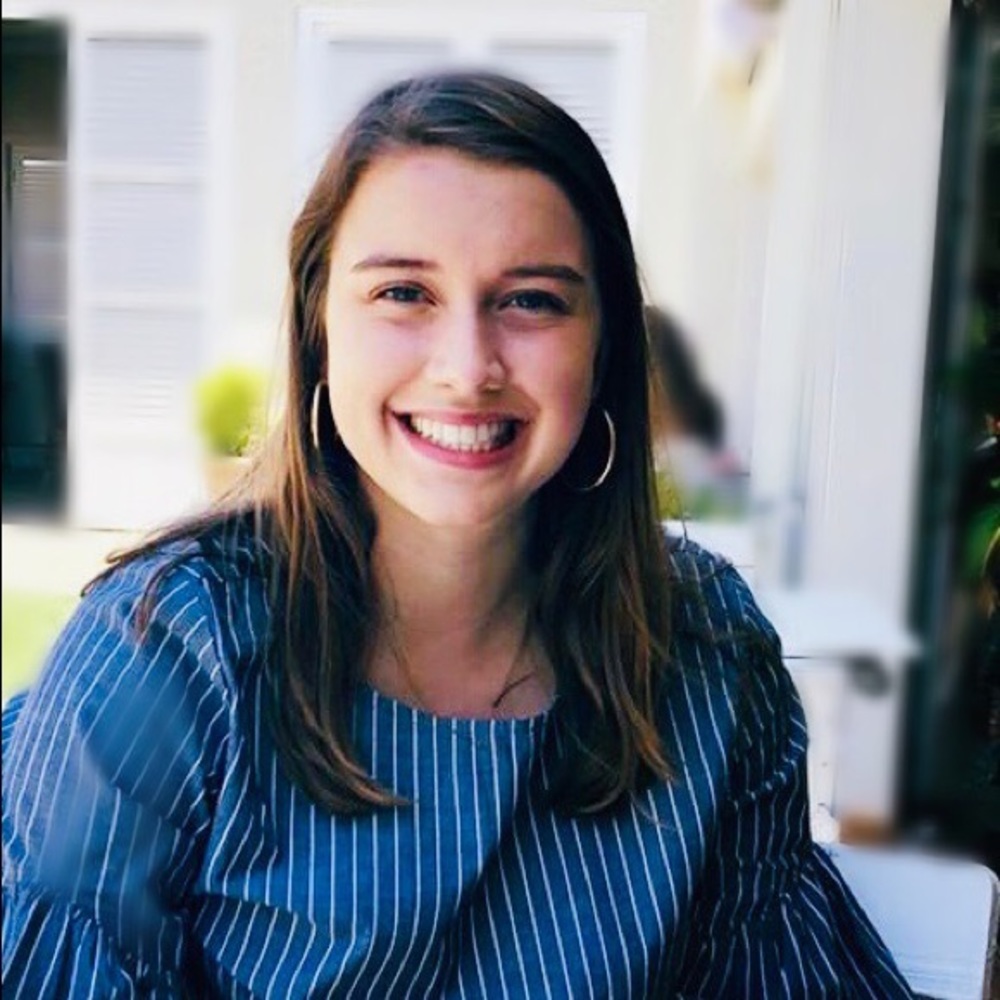 Meet your Posher, Adrienne